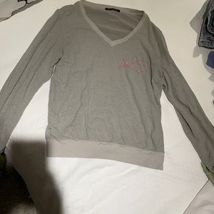 Wildfox in 💗 pullover size medium